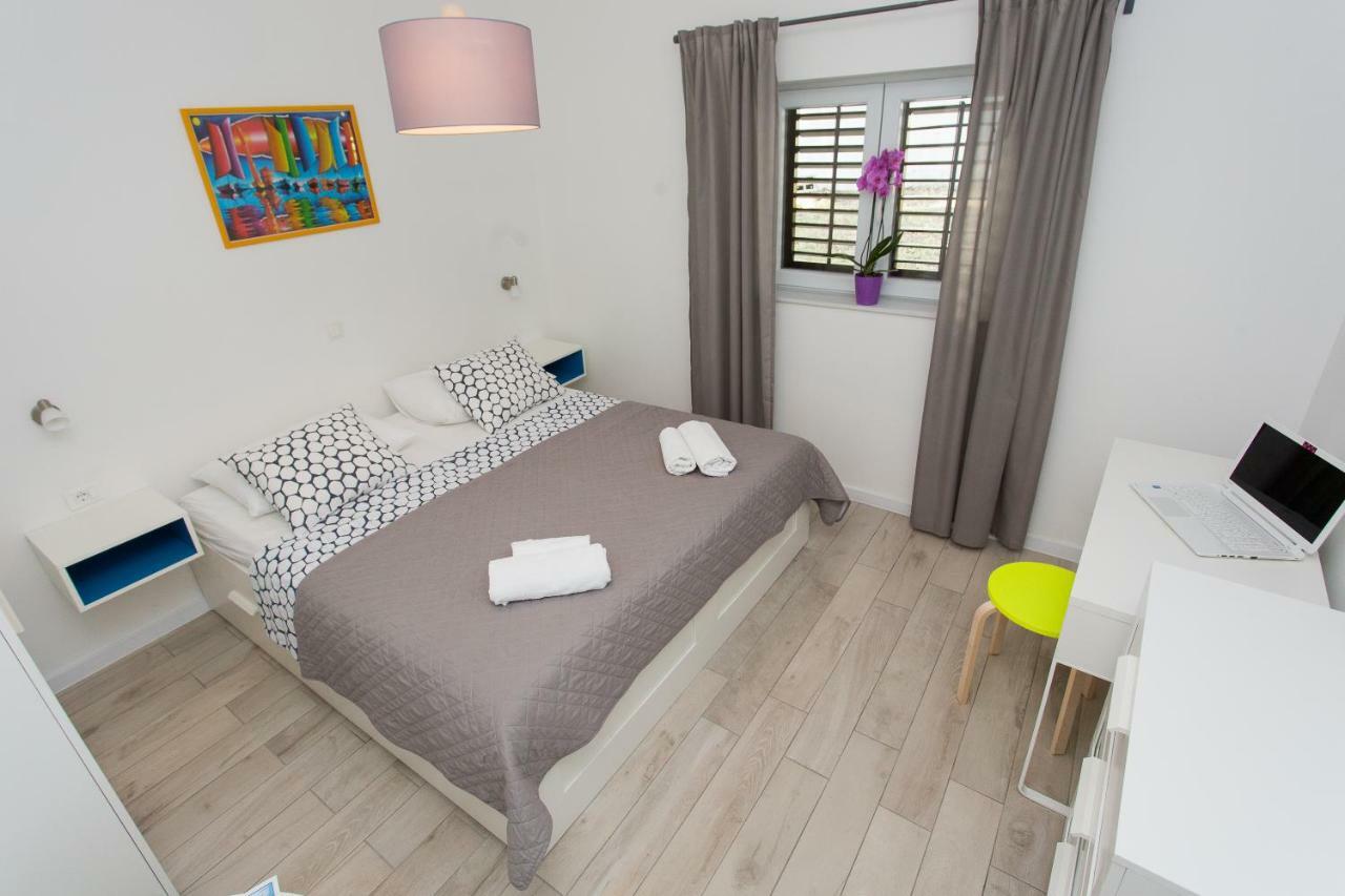 מאקרסקה Apartments Pinery מראה חיצוני תמונה