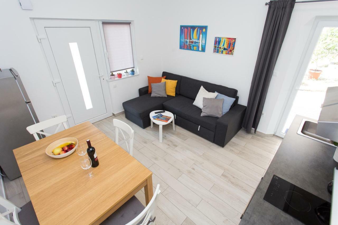 מאקרסקה Apartments Pinery מראה חיצוני תמונה