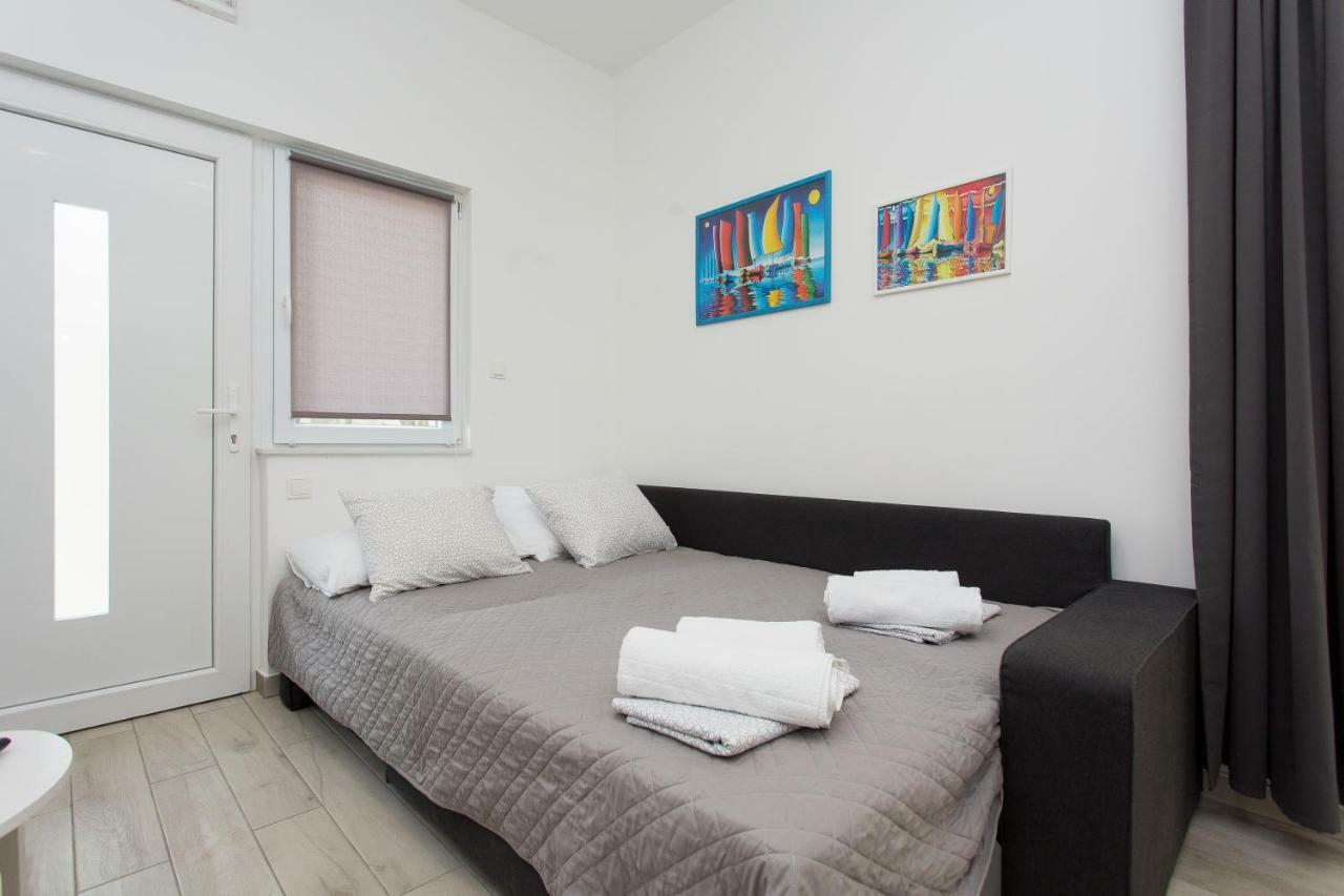 מאקרסקה Apartments Pinery מראה חיצוני תמונה