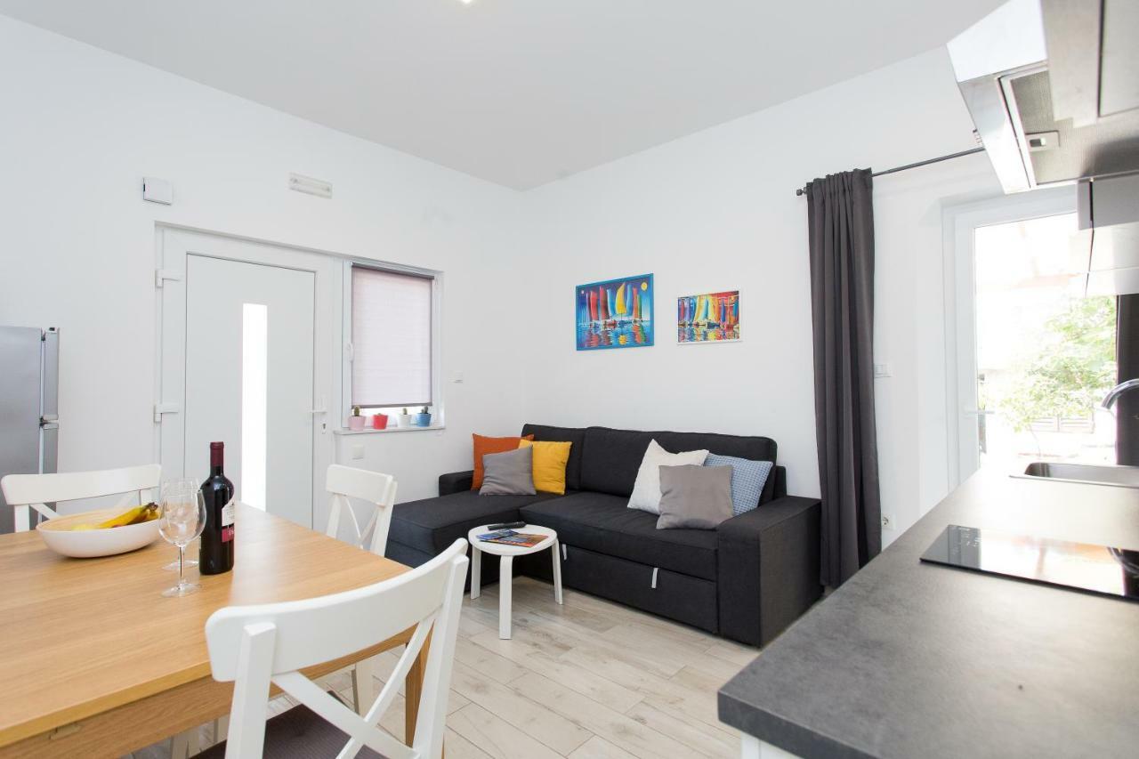 מאקרסקה Apartments Pinery מראה חיצוני תמונה