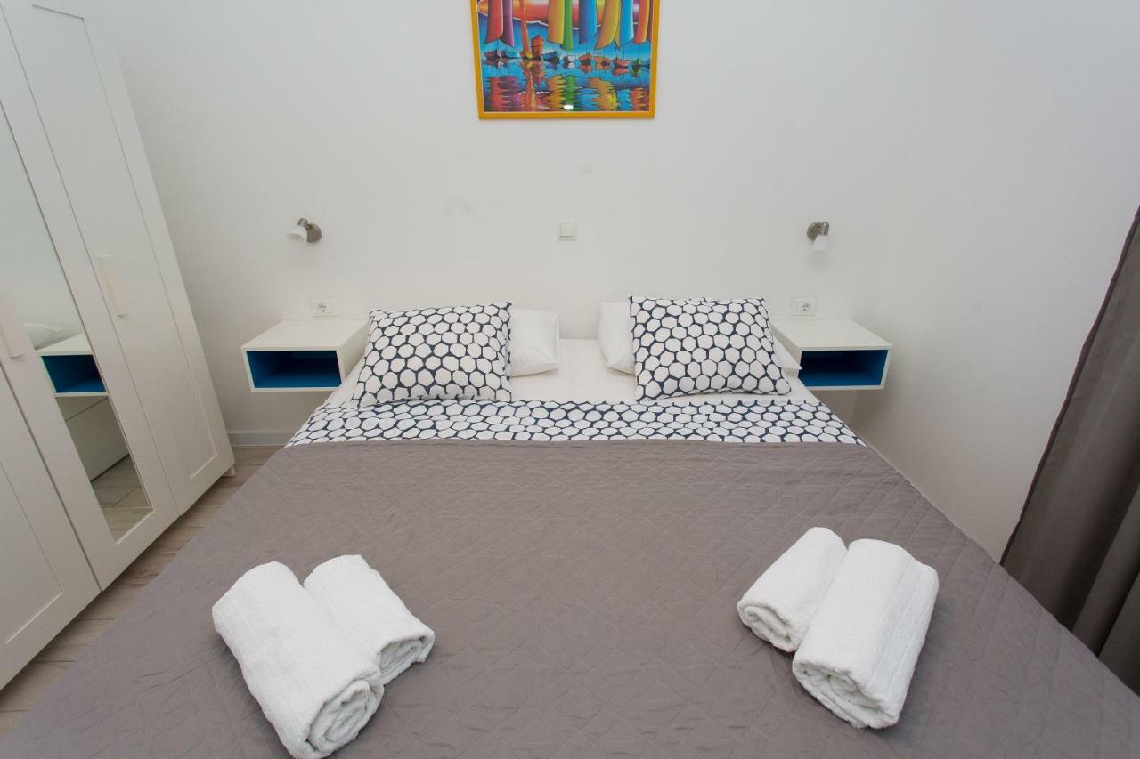 מאקרסקה Apartments Pinery מראה חיצוני תמונה