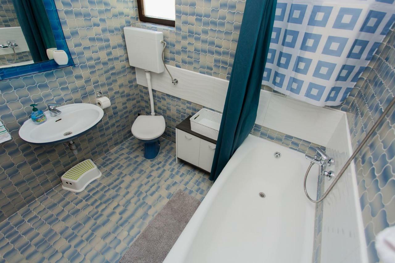 מאקרסקה Apartments Pinery מראה חיצוני תמונה