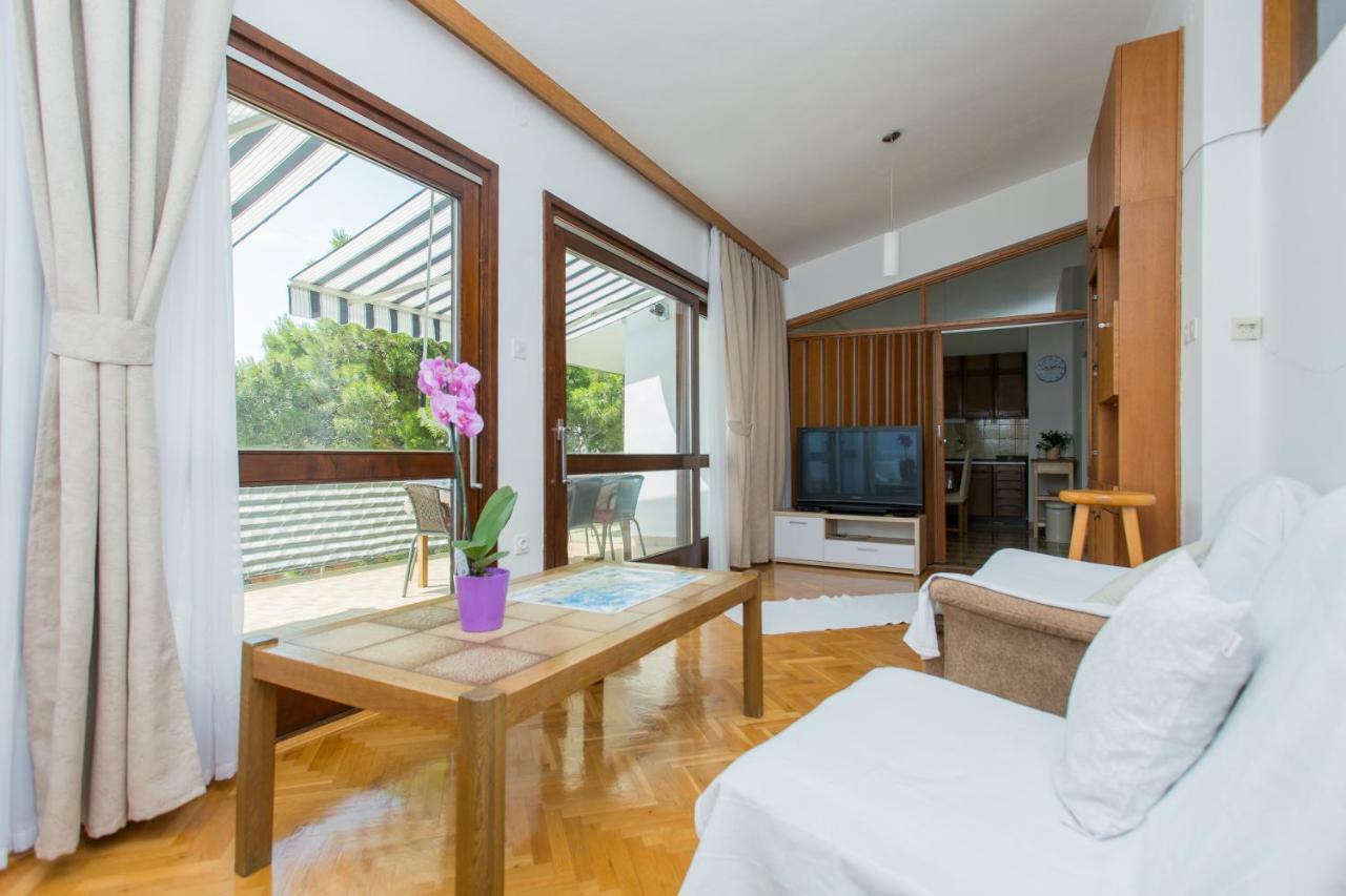 מאקרסקה Apartments Pinery מראה חיצוני תמונה